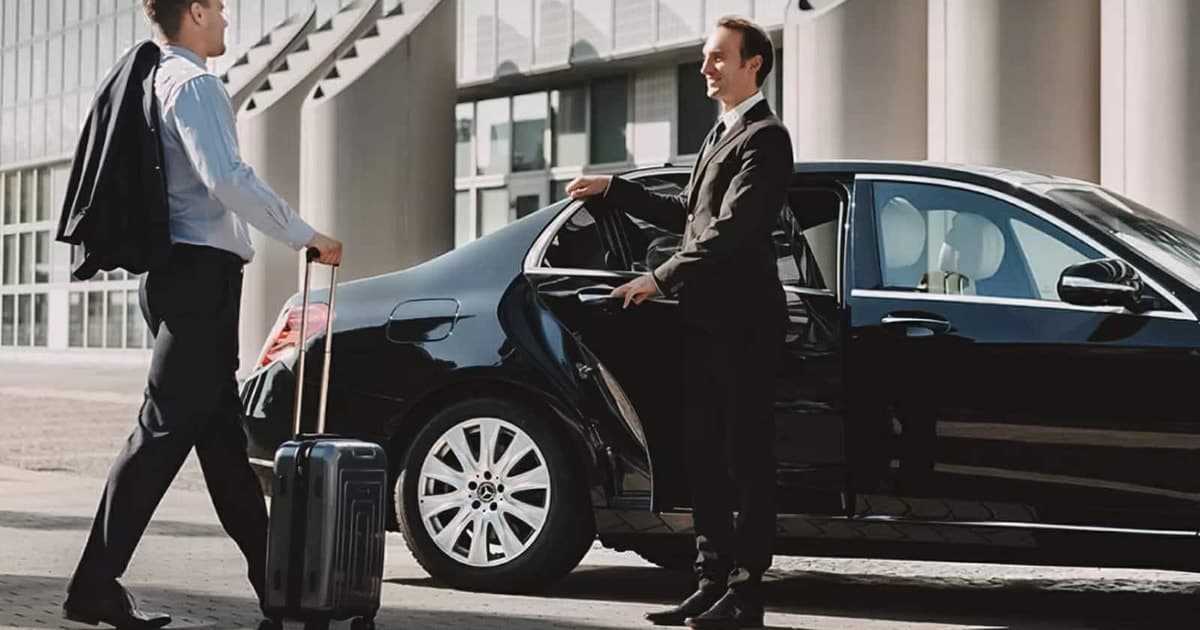 Why a Private Chauffeur Is the Smart Choice for Corporate Travel in LA & OC